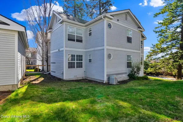 $299,000 | 8233 North Ridgewood Drive, Unit 4, Hayden, ID 83835