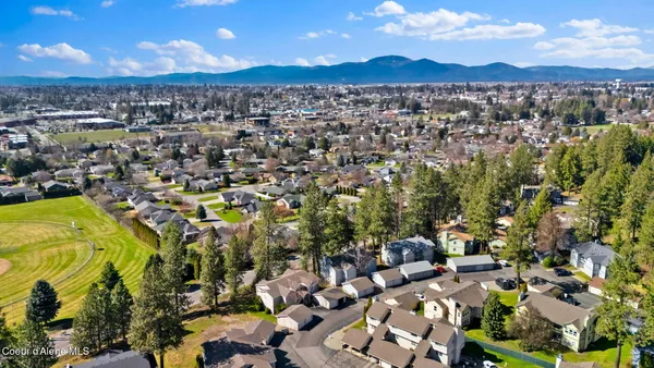 $299,000 | 8233 North Ridgewood Drive, Unit 4, Hayden, ID 83835