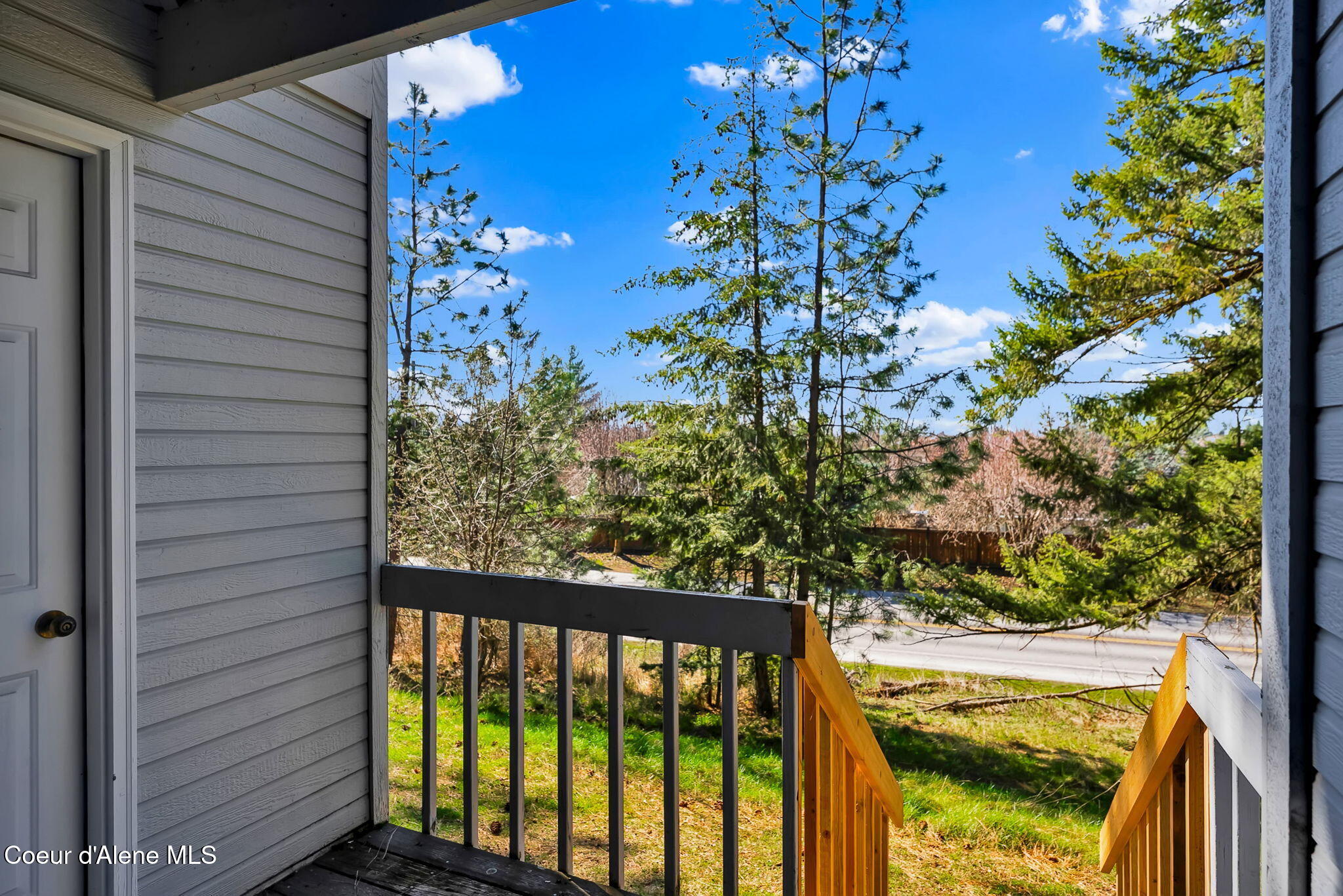 8233 North Ridgewood Drive, Unit 4 Hayden, ID 83835 - Photo 5 of 50 Back Deck