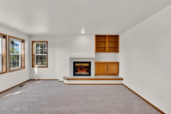 $299,000 | 8233 North Ridgewood Drive, Unit 4, Hayden, ID 83835