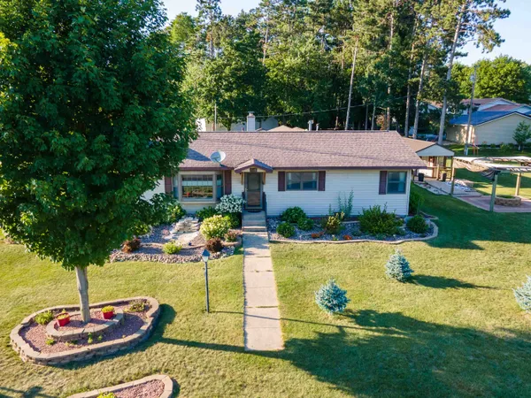$317,000 | 145 Forest Montello Wi 53949, Montello, WI 53949