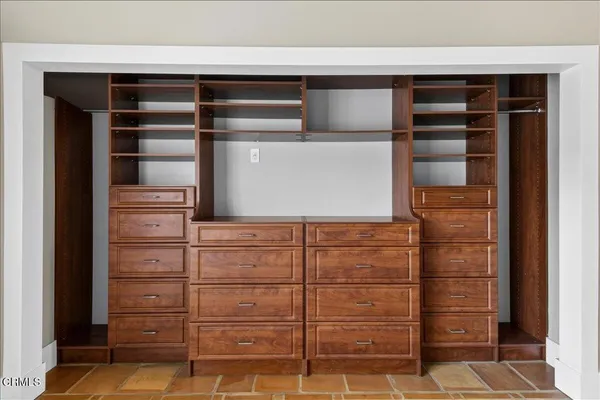 $719,900 | 2900 Windward Way, Oxnard, CA 93035