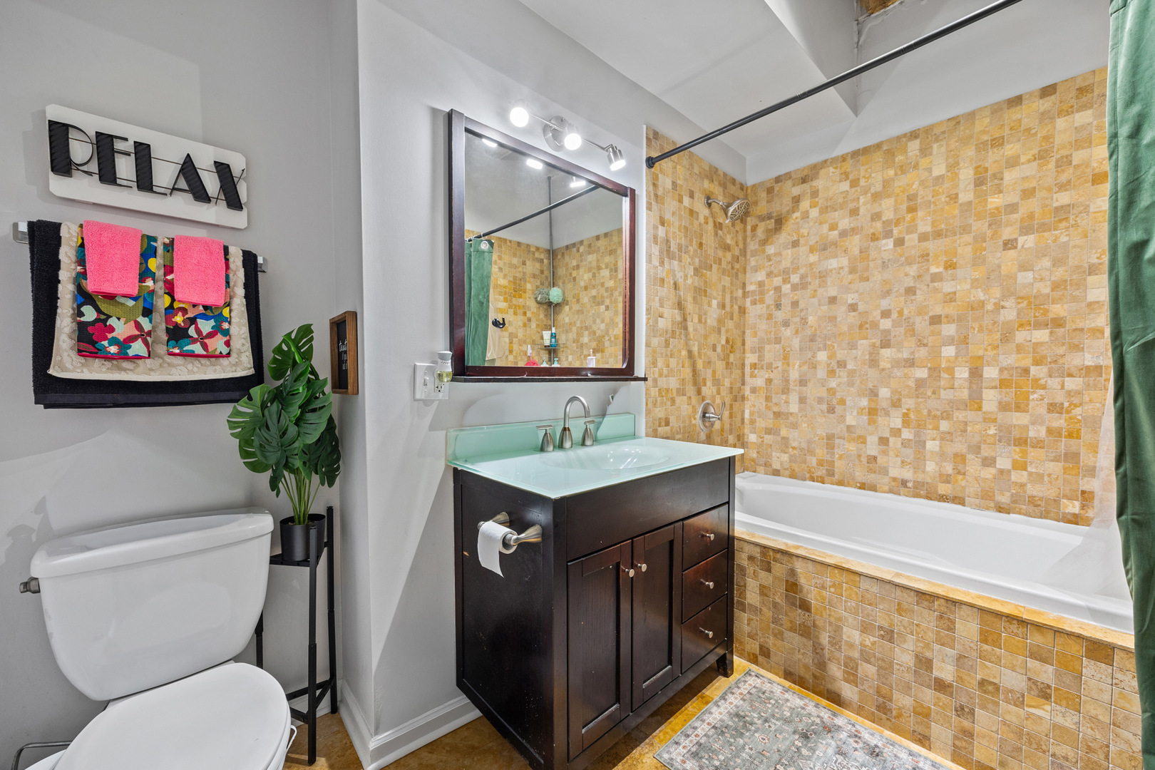 809 East 40th Street, Unit 43 Chicago, IL 60653 - Photo 12 of 15