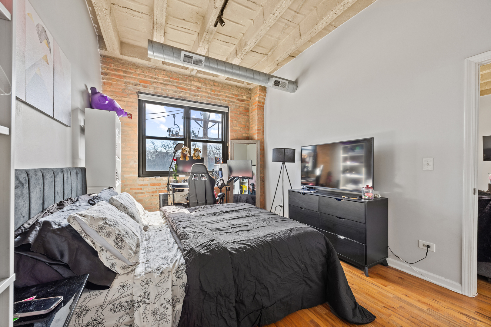 809 East 40th Street, Unit 43 Chicago, IL 60653 - Photo 14 of 15
