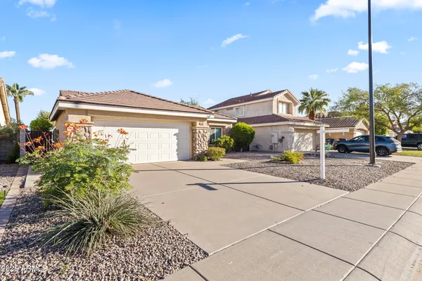 $455,000 | 922 West Hudson Way, Gilbert, AZ 85233