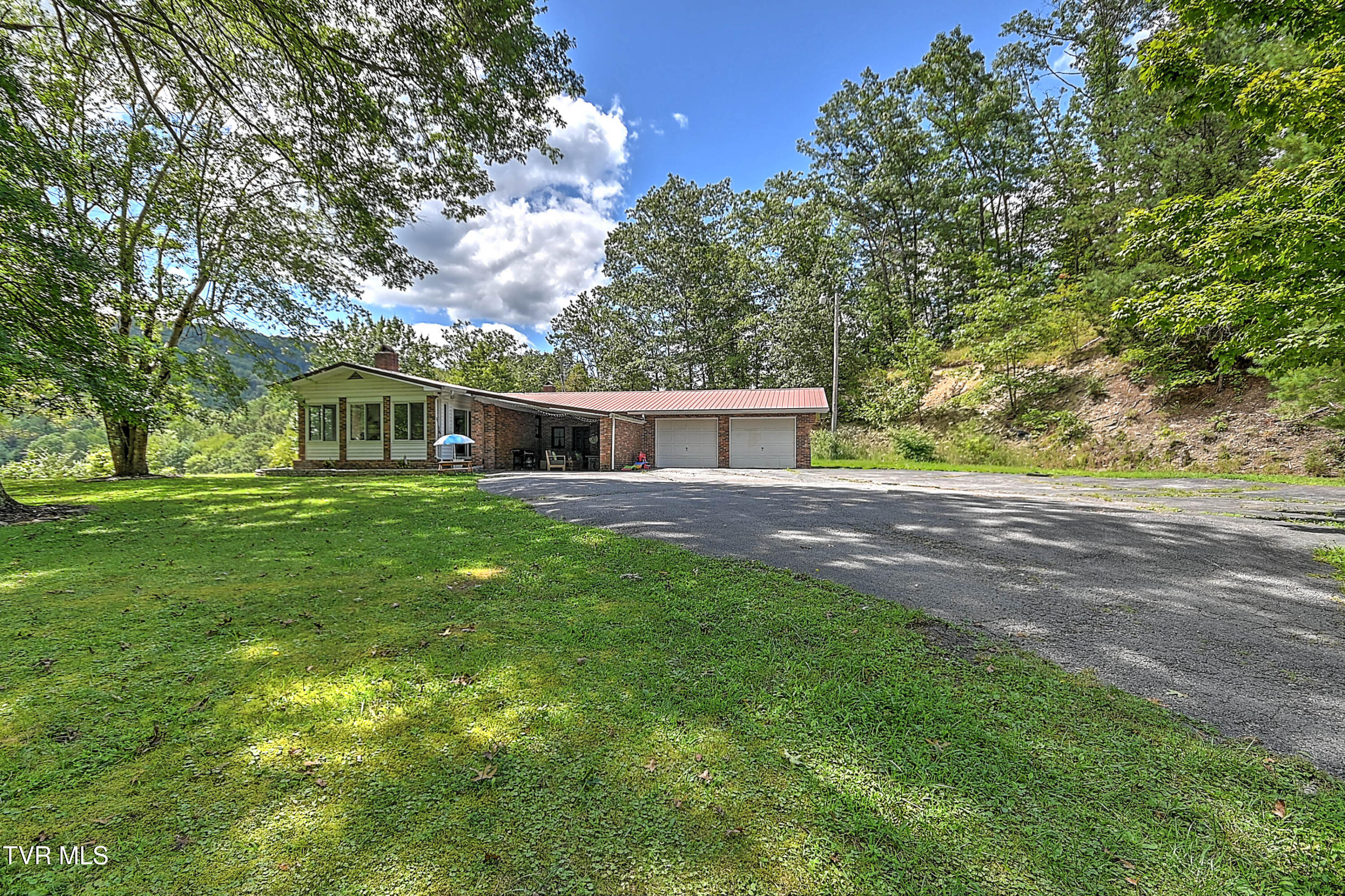359 Maple Gap Road Swords Creek, VA 24649 - Photo 3 of 49 359 Maple Gap Rd AB-45