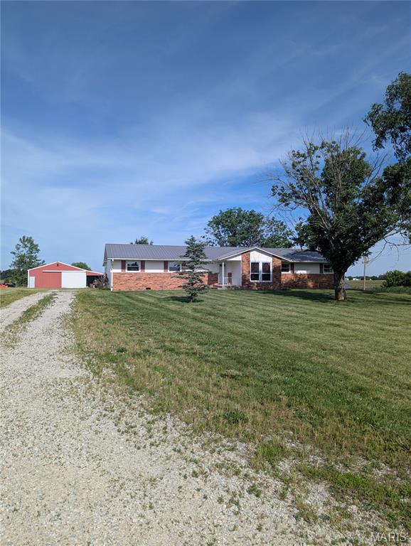 1434 Mulberry Grove Road Mulberry Grove, IL 62262 - Photo 2 of 45