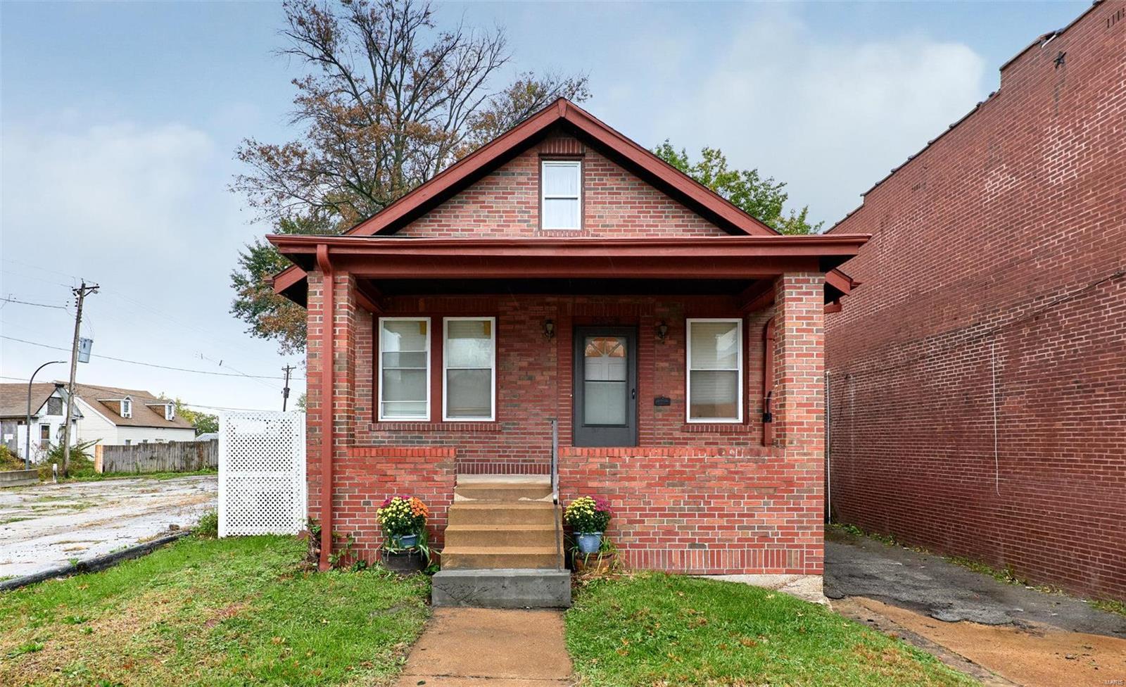 3828 Morgan Ford Road St. Louis, MO 63116 - Photo 3 of 54 Gallery Image 3