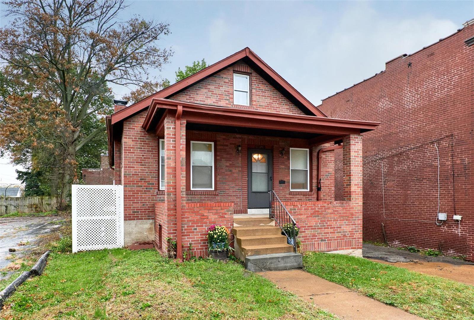 3828 Morgan Ford Road St. Louis, MO 63116 - Photo 4 of 54 Gallery Image 4