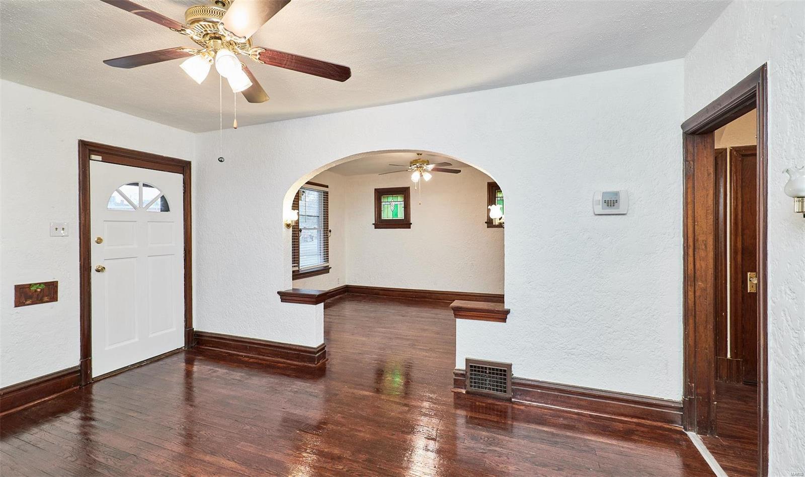 3828 Morgan Ford Road St. Louis, MO 63116 - Photo 10 of 54 Gallery Image 10