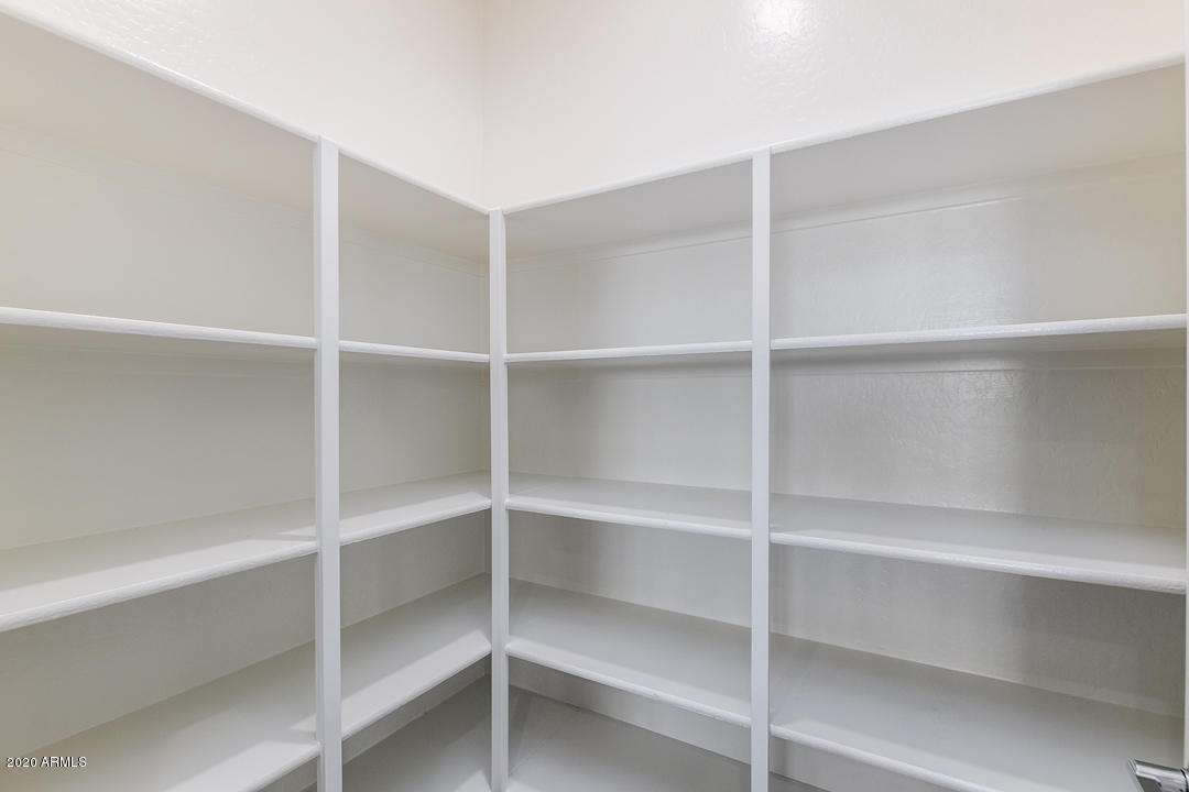 5145 North Arlington Road Eloy, AZ 85131 - Photo 16 of 34 Walk-in Pantry