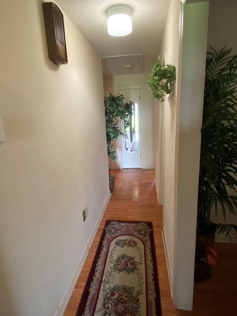 2290 Voorhees Road Bamberg, SC 29003 - Photo 5 of 13 Hardwood Floors