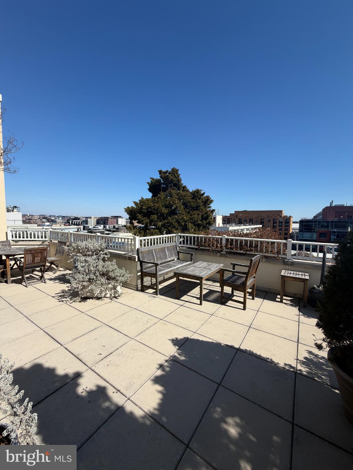 1111 11th Street Northwest, Unit 608 Washington, DC 20001 - Photo 28 of 29 a terrace view with sitting space