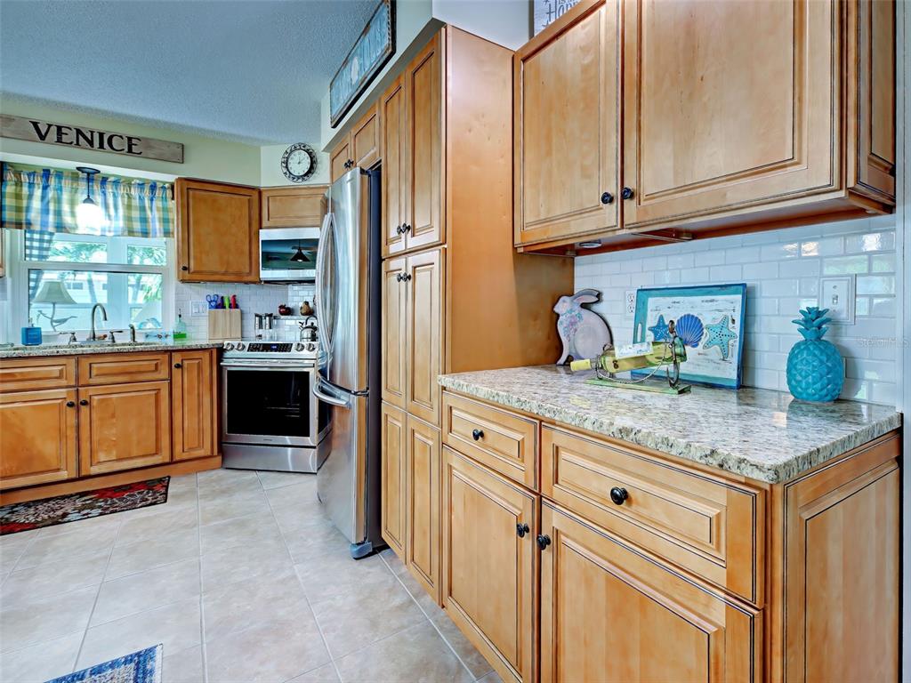 785 Cypress Road Venice, FL 34293 - Photo 19 of 67 Gallery Image 19