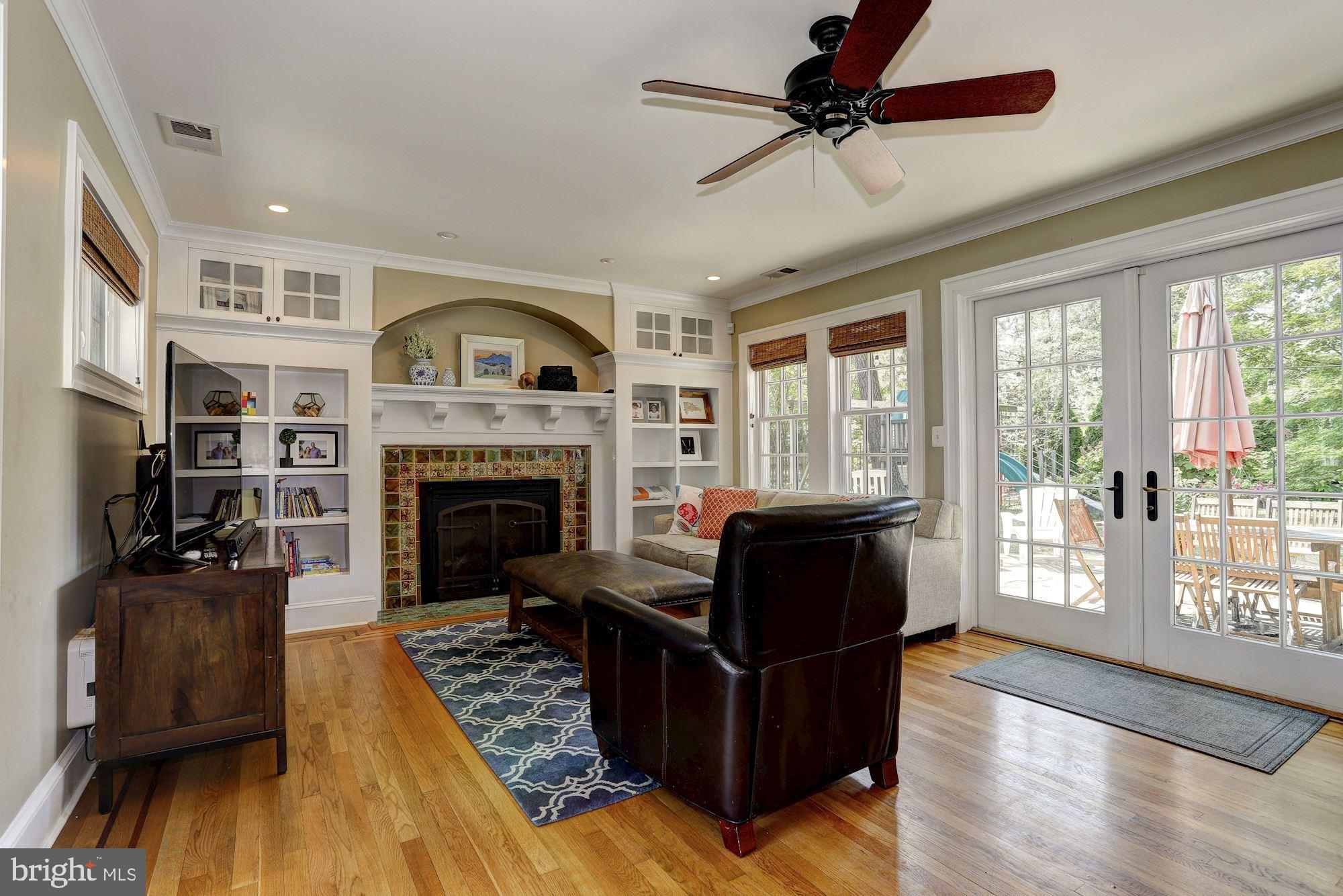 601 Kingston Road Baltimore, MD 21212 - Photo 24 of 56 Built-in bookcases. French doors to patio