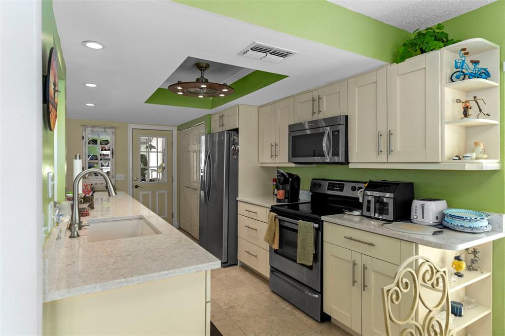 2401 Birdie Lane Spring Hill, FL 34606 - Photo 25 of 82