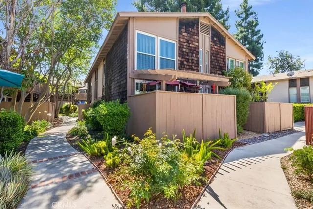 $429,000 | 1084 Cabrillo Park Drive, Unit B, Santa Ana, CA 92701