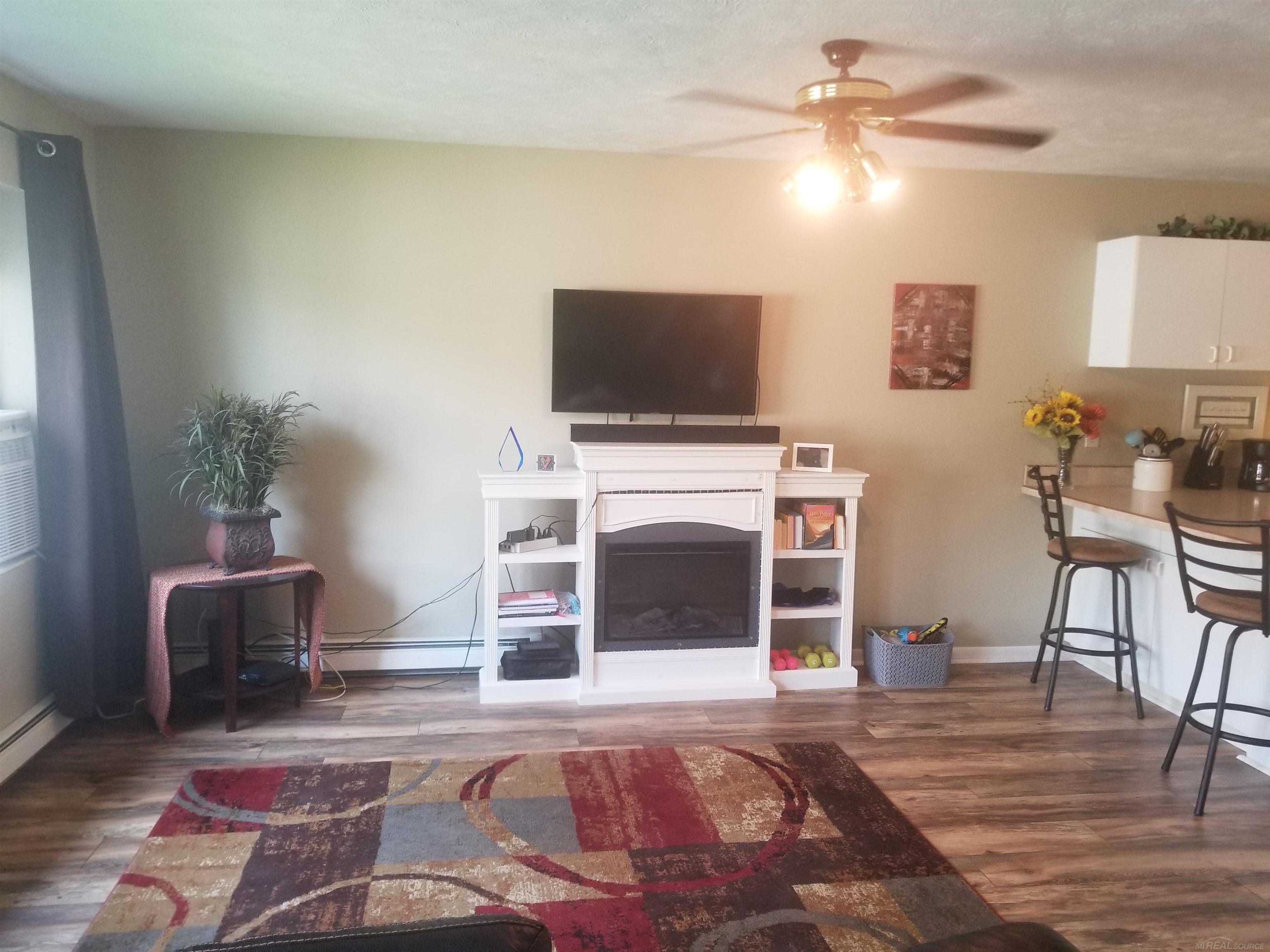 5363 Gray Road, Unit 29 Traverse City, MI 49684 - Photo 5 of 19 50110826-4.JPG