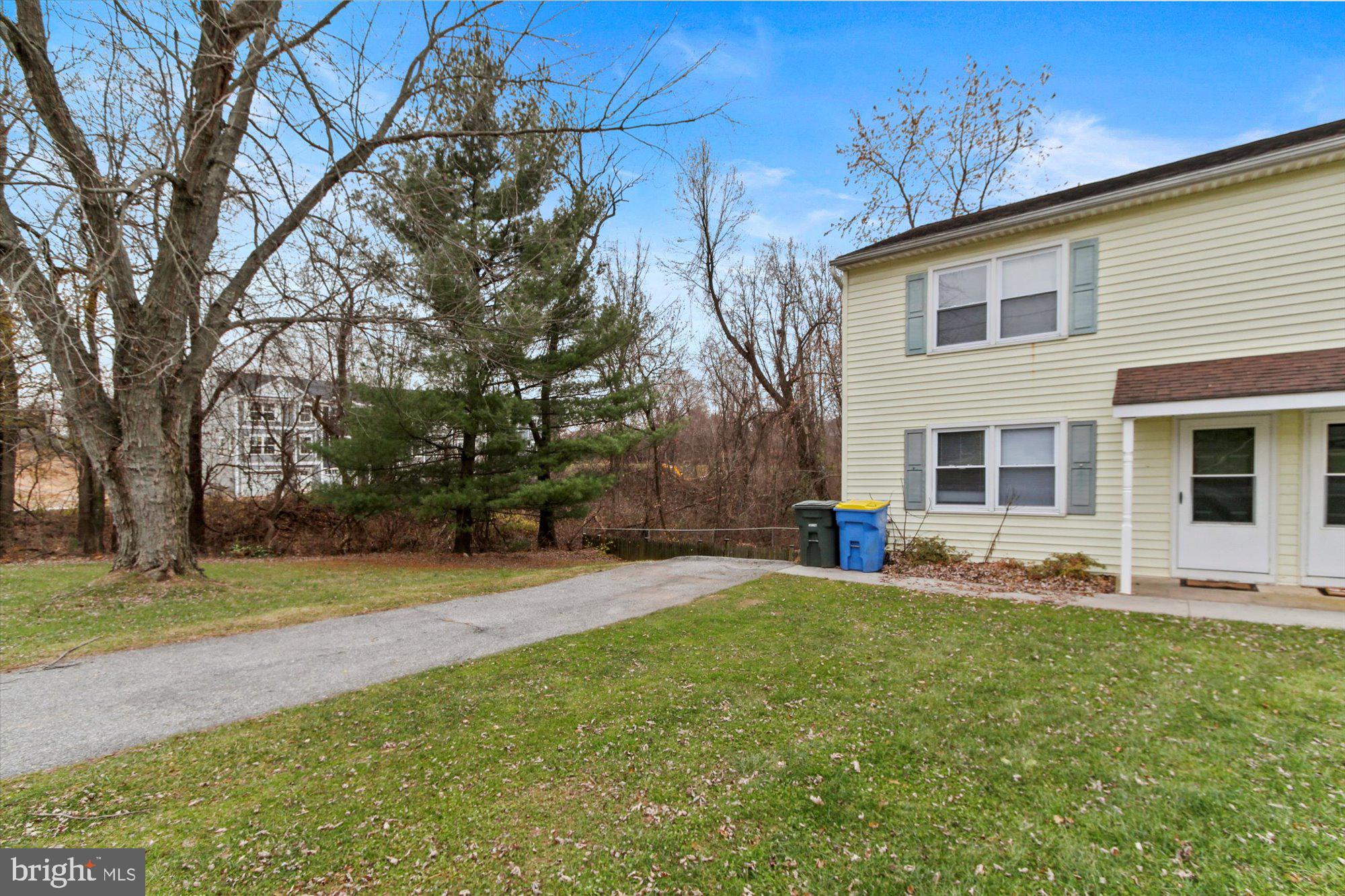 2556 Joppa Road York, PA 17403 - Photo 3 of 26