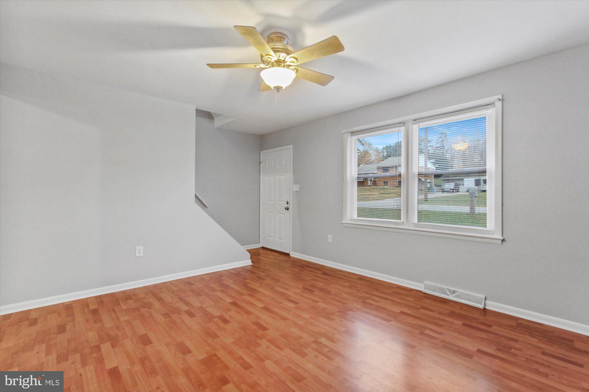 2556 Joppa Road York, PA 17403 - Photo 4 of 26