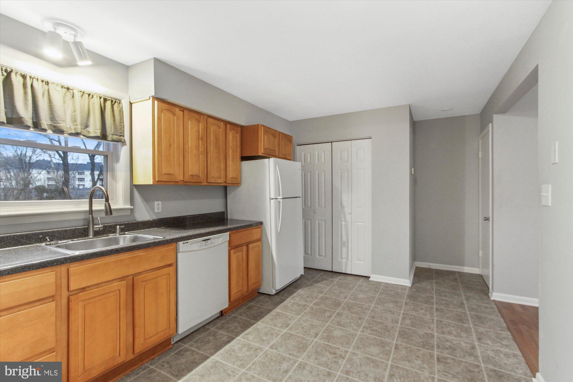 2556 Joppa Road York, PA 17403 - Photo 10 of 26