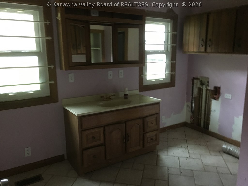 2330 Quick Road Elkview, WV 25071 - Photo 16 of 22 Gallery Image 16