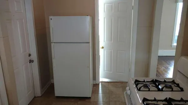$235,000 | 826 Arianna Street Northwest, Grand Rapids, MI 49504