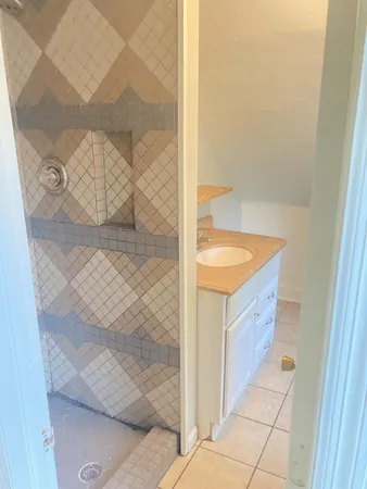 $235,000 | 826 Arianna Street Northwest, Grand Rapids, MI 49504