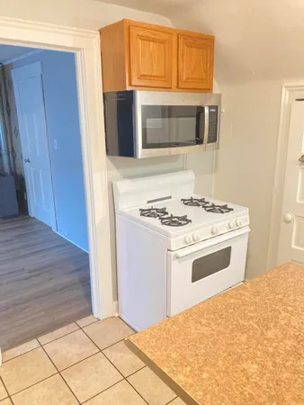 $235,000 | 826 Arianna Street Northwest, Grand Rapids, MI 49504