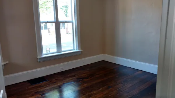 $235,000 | 826 Arianna Street Northwest, Grand Rapids, MI 49504