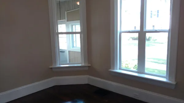 $235,000 | 826 Arianna Street Northwest, Grand Rapids, MI 49504