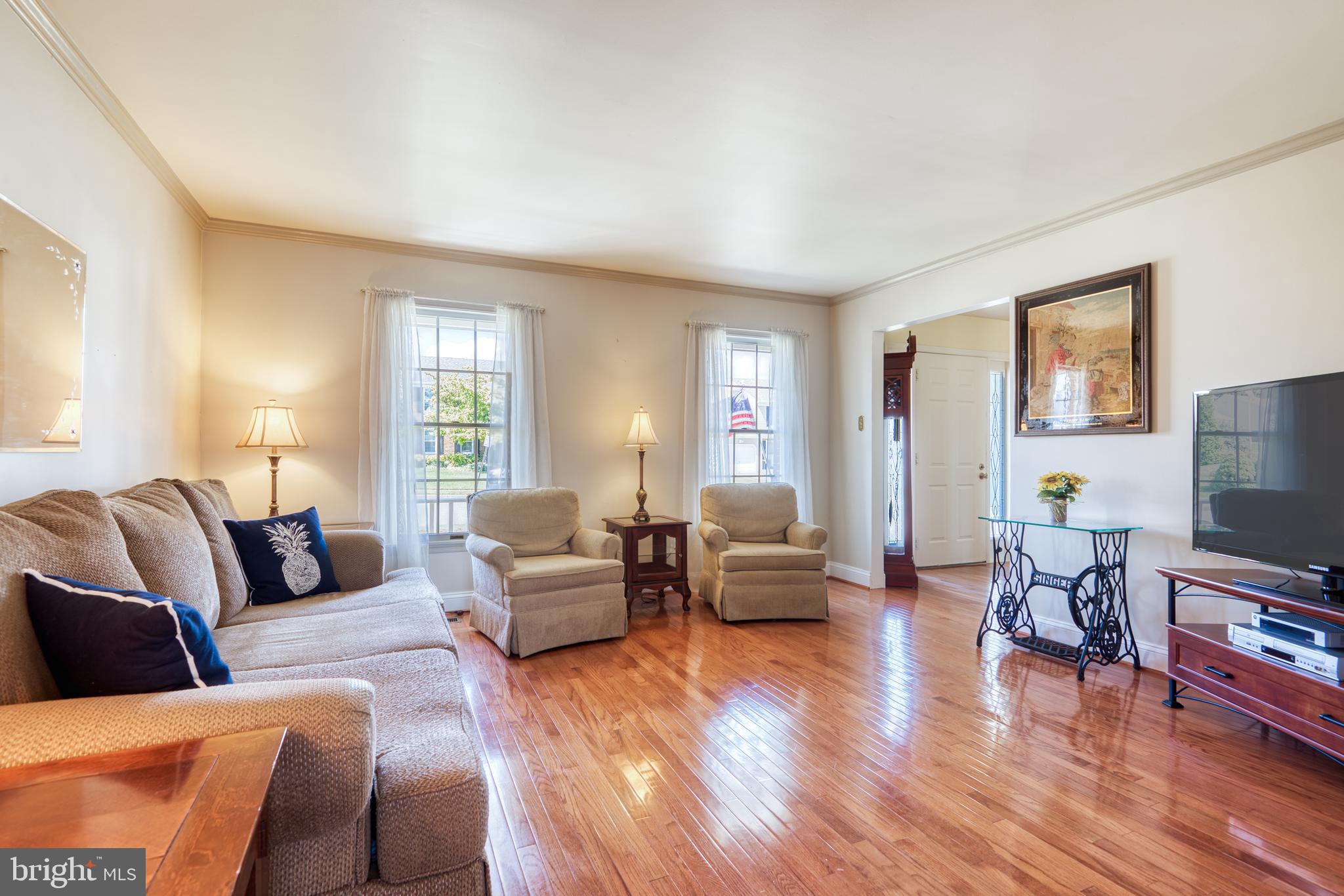 9301 Ramblebrook Road Baltimore, MD 21236 - Photo 14 of 37 Living Room - Large and Bright!