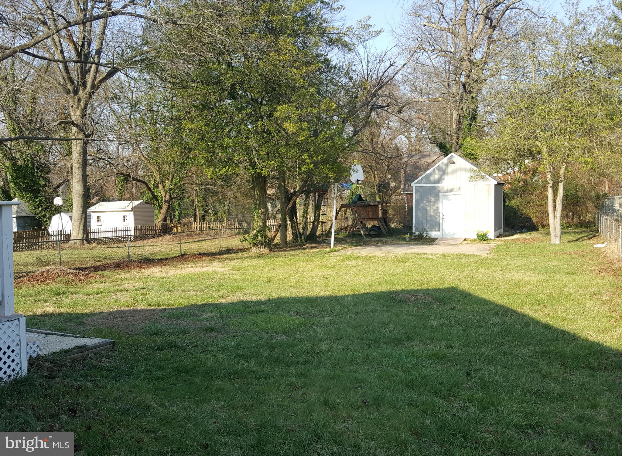 5712 Berwyn Road Berwyn Heights, MD 20740 - Photo 4 of 28 Large, flat back yard