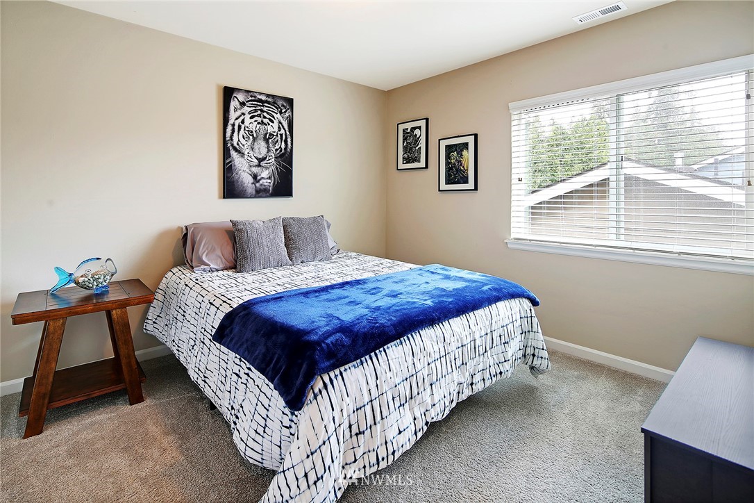 15924 Meridian Avenue South Bothell, WA 98012 - Photo 22 of 27