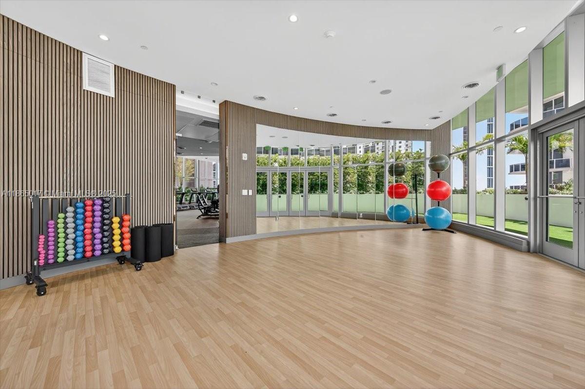 700 Northeast 24th Street, Unit 1407 Miami, FL 33137 - Photo 40 of 41