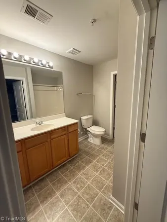 $1,000 | 4455 Brassfield Drive, Unit 101, Winston-Salem, NC 27105