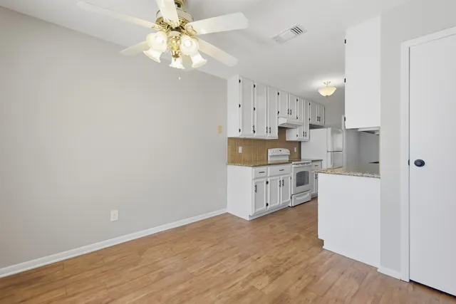 $1,550 | 600 East Stone Street, Unit B, Brenham, TX 77833