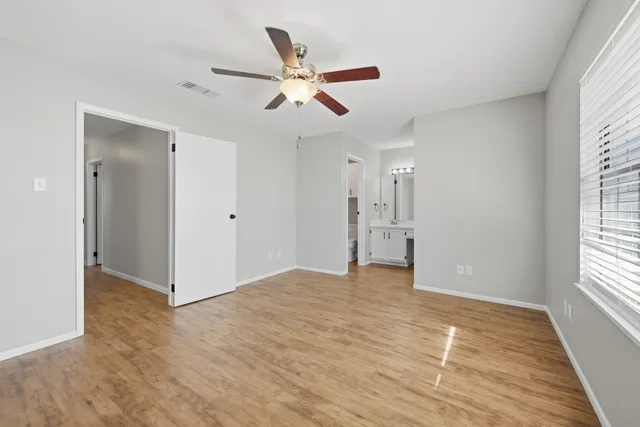 $1,550 | 600 East Stone Street, Unit B, Brenham, TX 77833