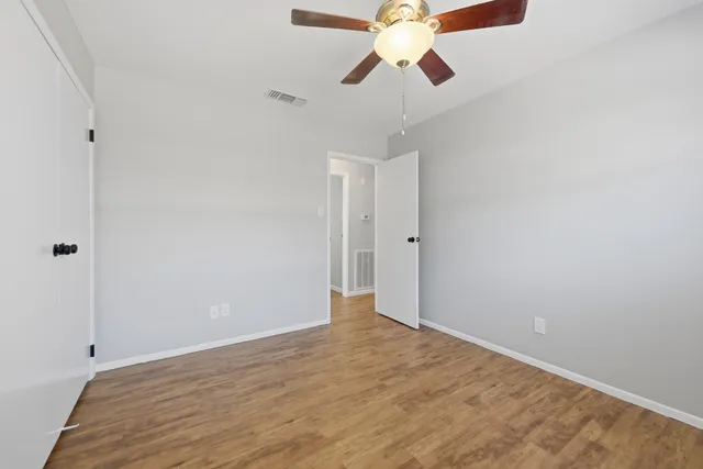 $1,550 | 600 East Stone Street, Unit B, Brenham, TX 77833