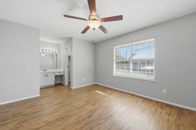 $1,550 | 600 East Stone Street, Unit B, Brenham, TX 77833