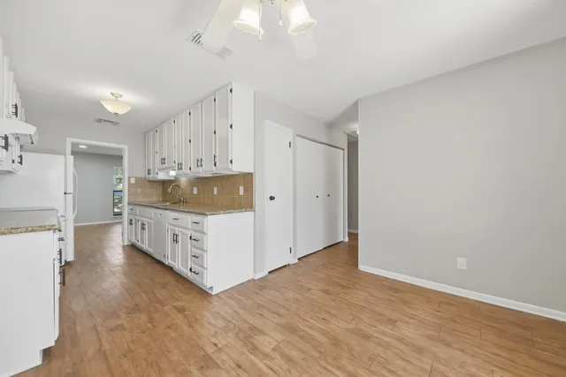 $1,550 | 600 East Stone Street, Unit B, Brenham, TX 77833