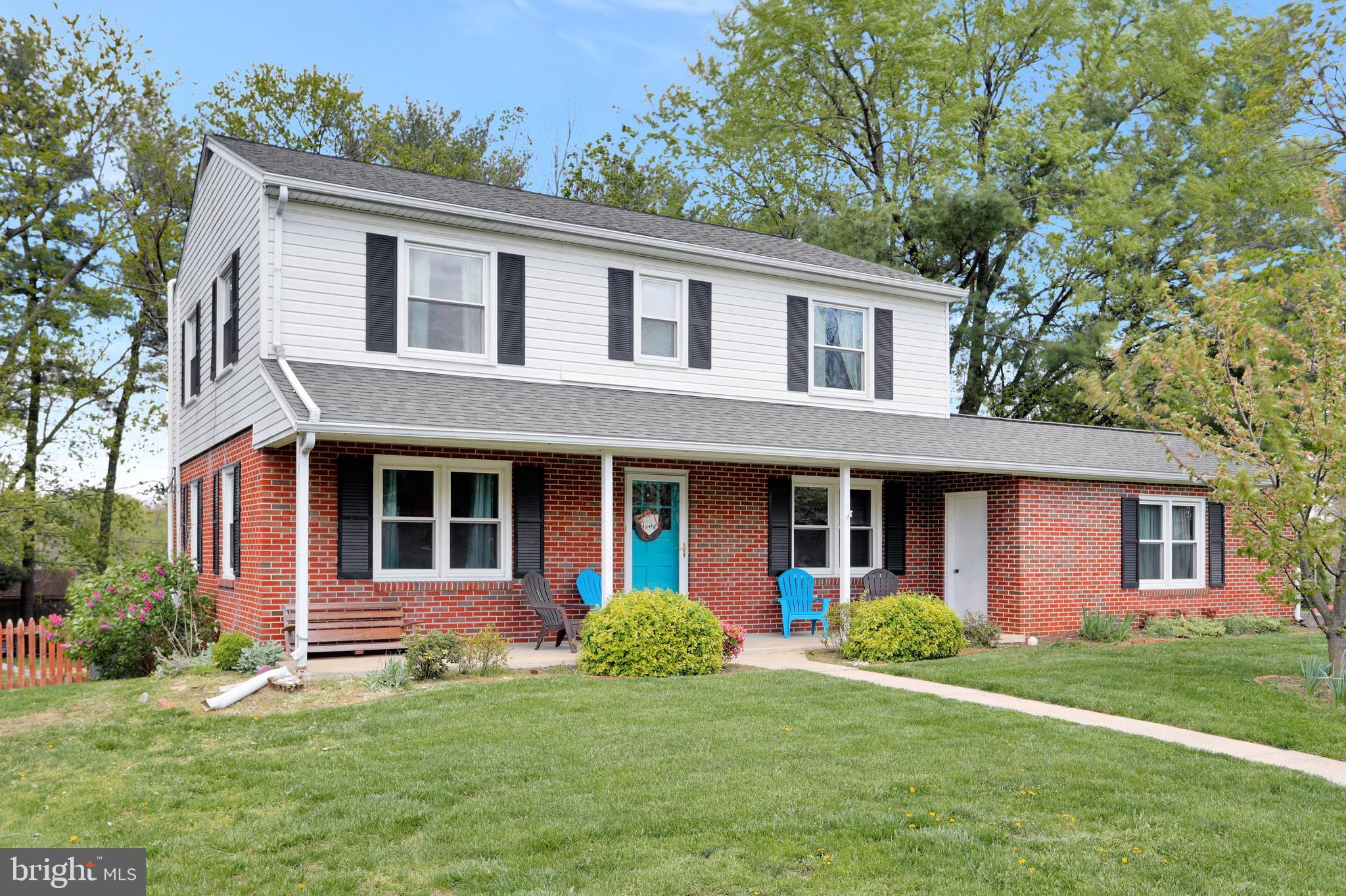 18518 Indian Cottage Road Hagerstown, MD 21742 - Photo 1 of 47 Front left of house