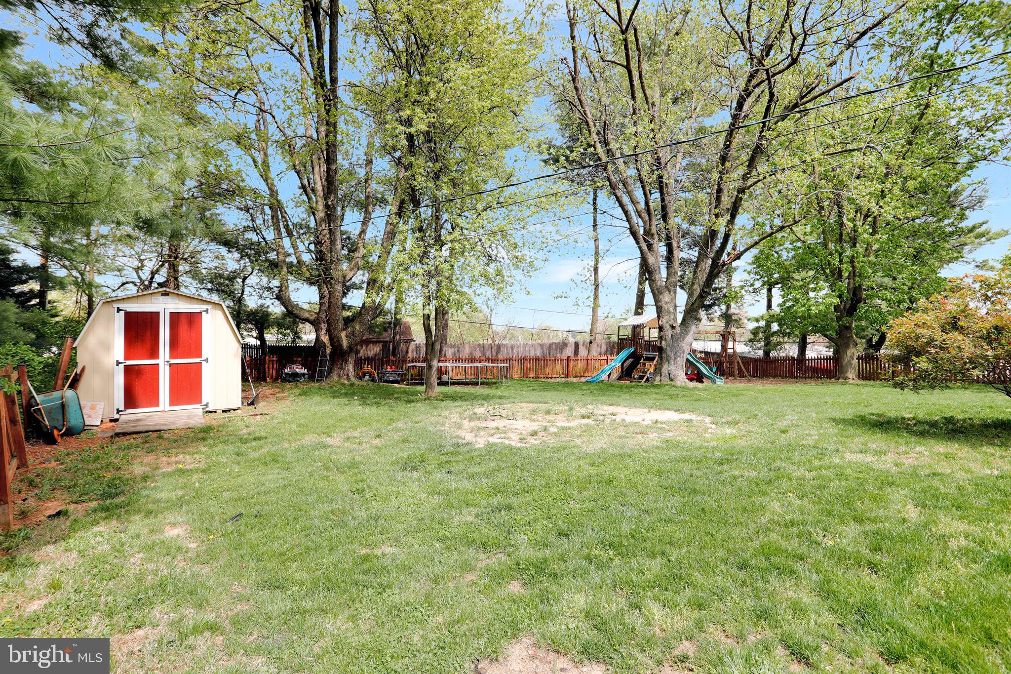 18518 Indian Cottage Road Hagerstown, MD 21742 - Photo 37 of 47 Back yard w/shed