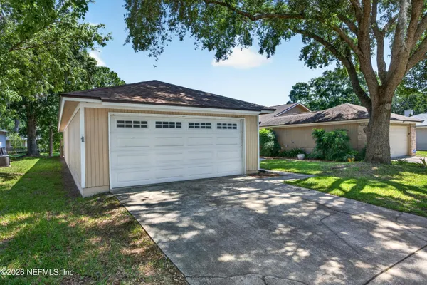 $282,000 | 4341 Lake Woodbourne Drive South, Jacksonville, FL 32217