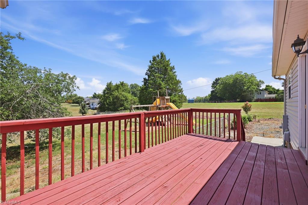 1502 Gibbs Road Reidsville, NC 27320 - Photo 24 of 36