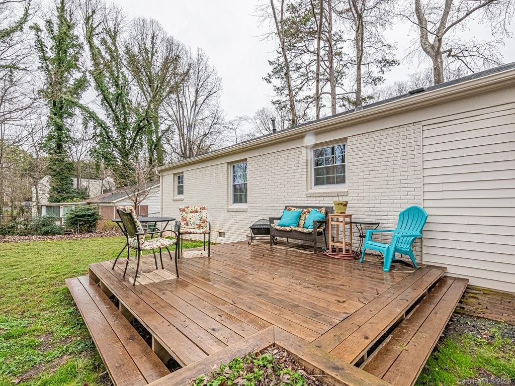 5014 Erickson Road, Unit L25 Charlotte, NC 28205 - Photo 19 of 23 Gallery Image 19