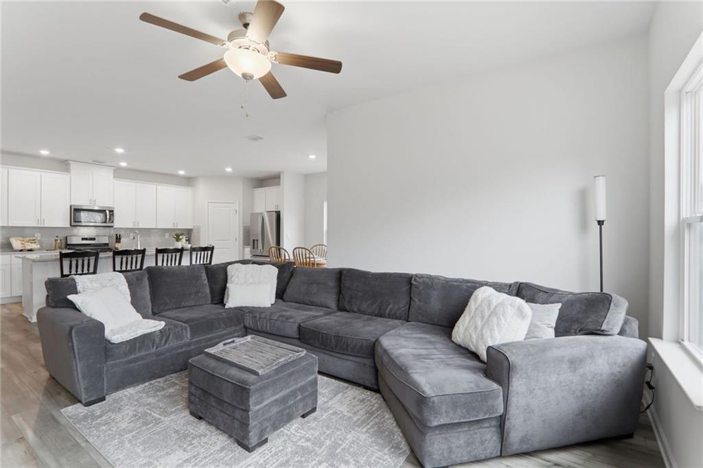 415 Murphy Avenue Canton, GA 30114 - Photo 15 of 44