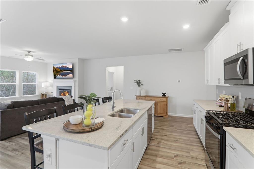 415 Murphy Avenue Canton, GA 30114 - Photo 5 of 44