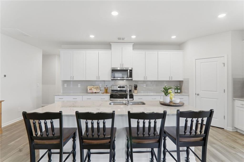 415 Murphy Avenue Canton, GA 30114 - Photo 9 of 44