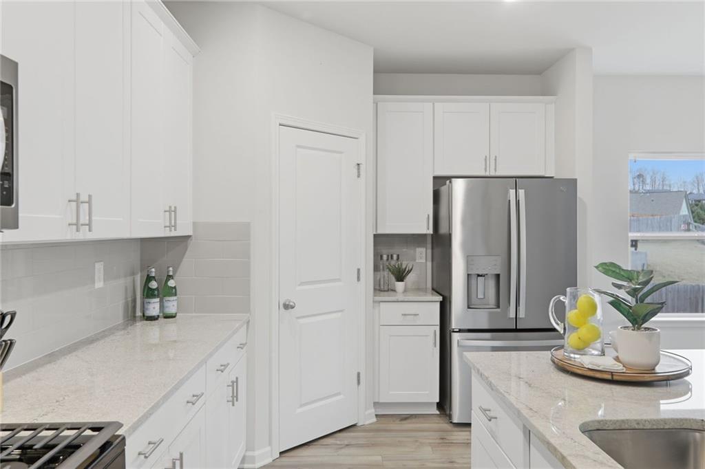 415 Murphy Avenue Canton, GA 30114 - Photo 10 of 44